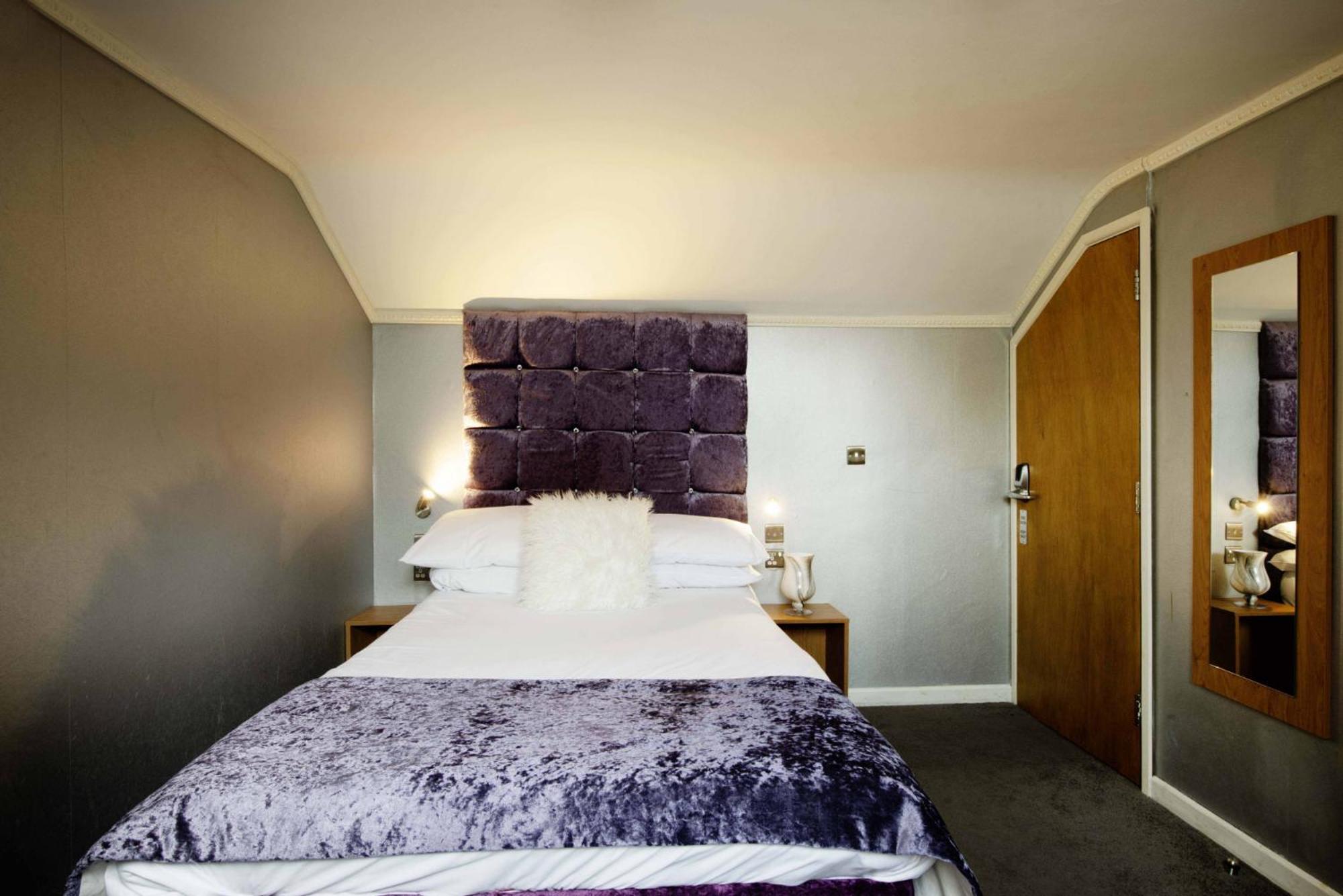 Hotels 24-7 - The Old Victoria Hotel Newport (Gwent) Exterior foto